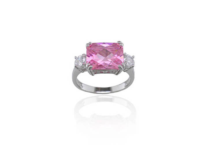 Argyle pink diamonds ring