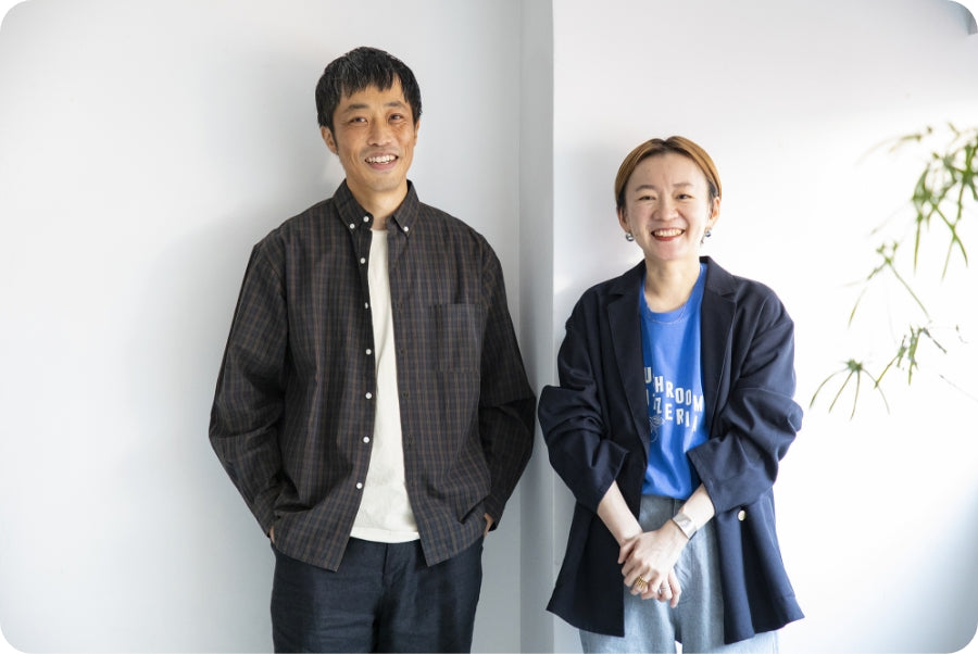 ARCH&LINEの代表取締役・小池直人さん（左）、ディレクター長尾麻友子さん（右）