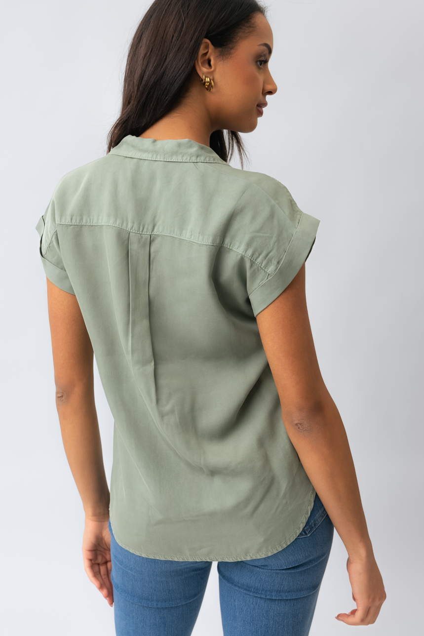 La blouse fluide unie en tencel