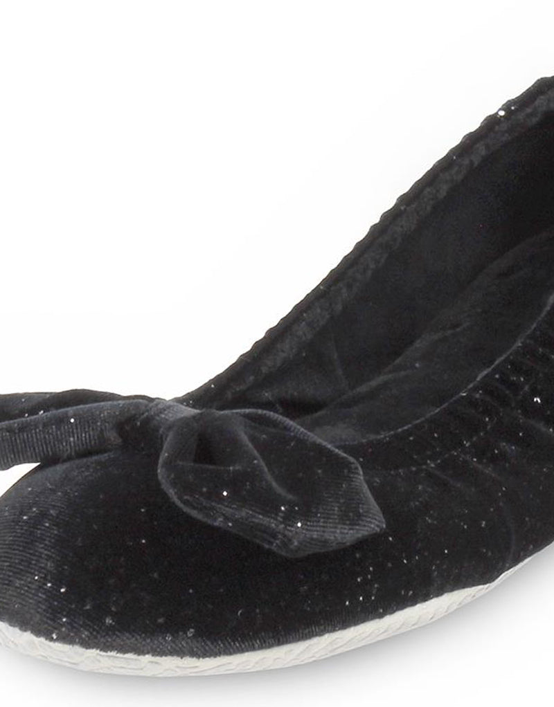 black isotoner slippers