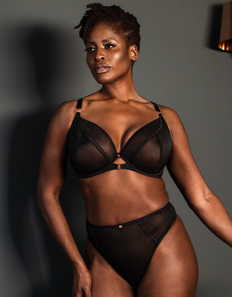 Scantilly Exposed Plunge Bra Black