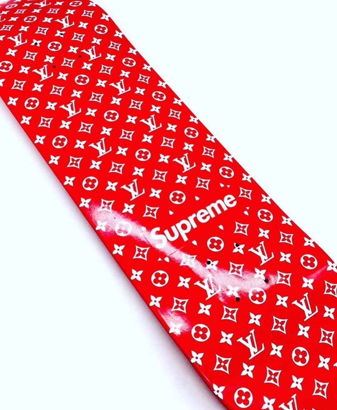 LOUIS VUITTON X SUPREME, MONOGRAM MALLE COURRIER 90 TRUNK (RED), 2017, Hip Hop, 2020