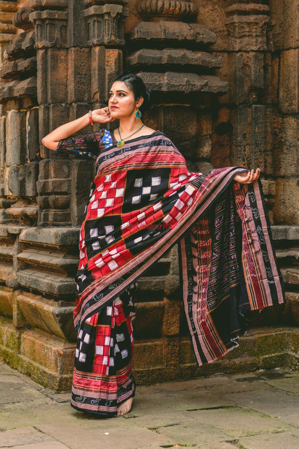 Timeless Beauty: 6 Modern Ways to Drape a Silk Saree for Effortless  Elegance - Sanskriti Cuttack
