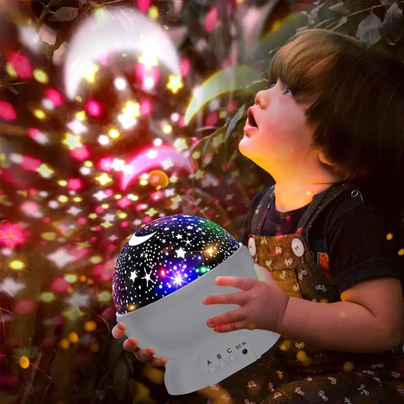 Veilleuse-bébé-projection-plafond-astronomie