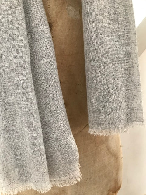 Pale Grey Marl Cashmere Scarf | F L I N T