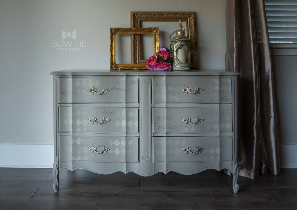 Dixie Belle Glaze - Premium Quality Furniture & Craft Glaze – Decoupage  Napkins.Com