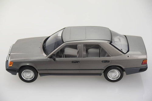 MCG Mercedes-Benz 200 D (W124) year 1984 light green metallic 1:18