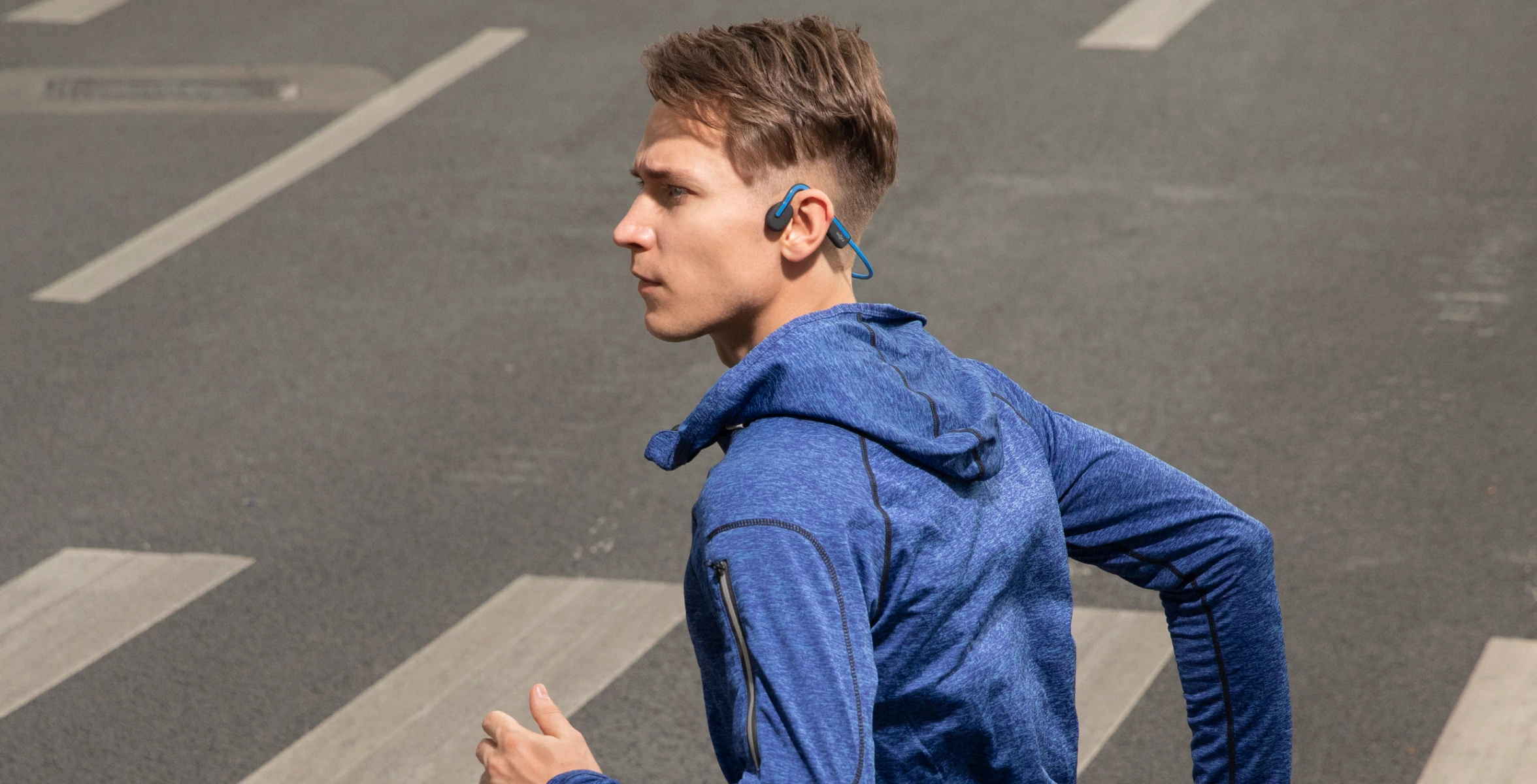 maintain situational awareness and safety with jogging headphones