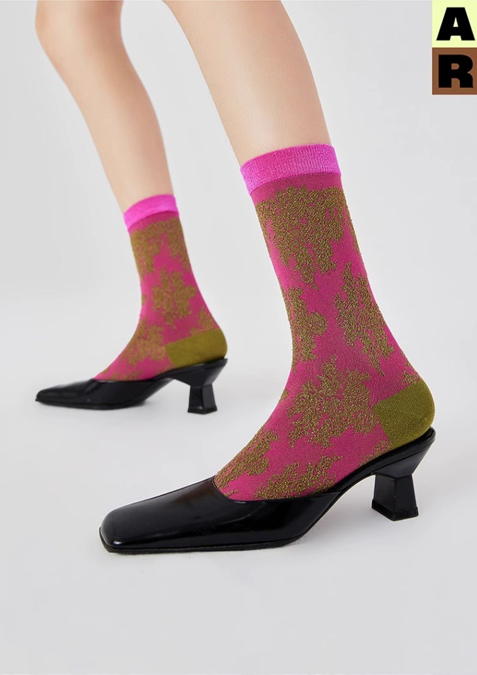 Lace jacquard mid-calf sock - magenta