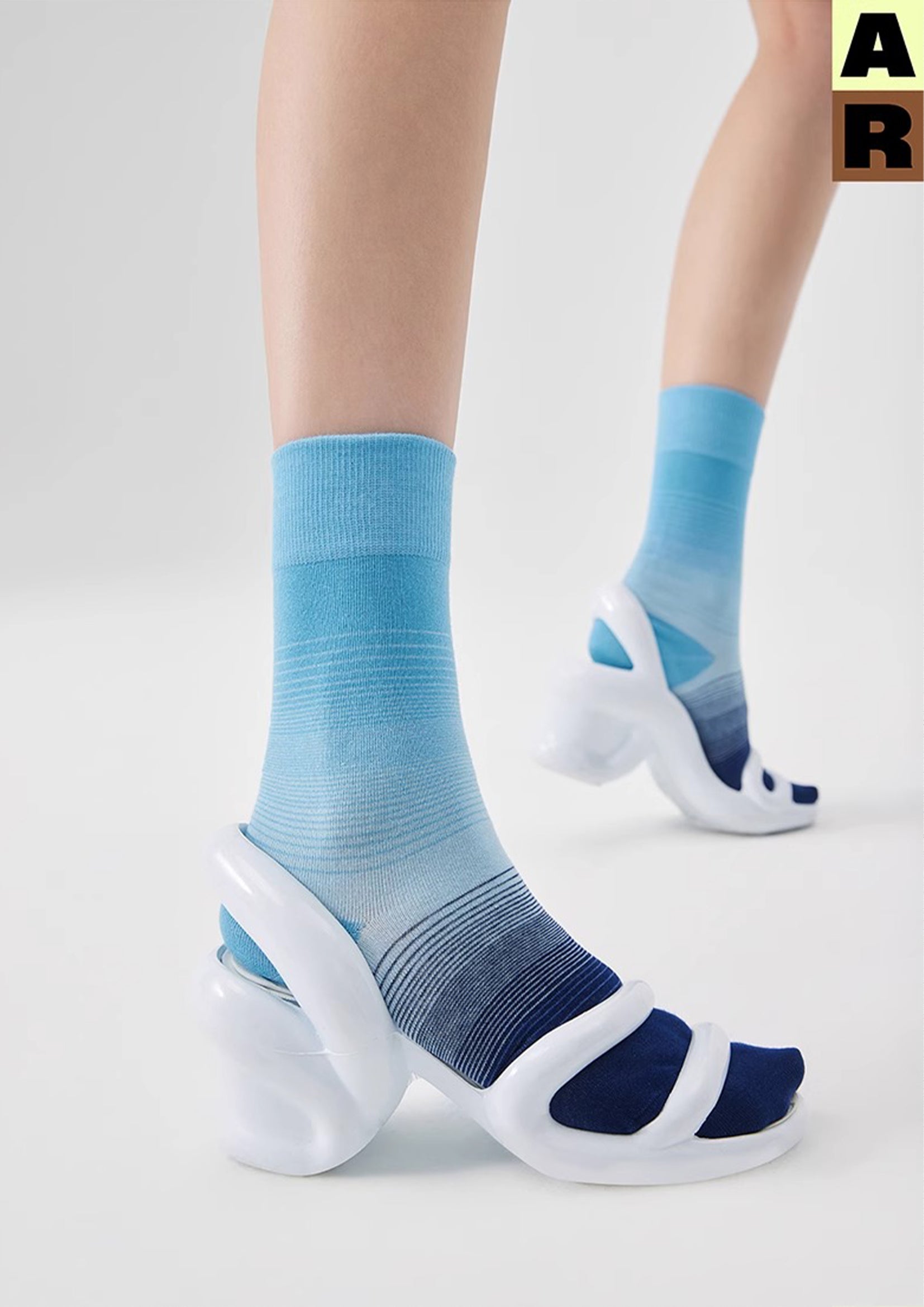 Gradient mid-calf sock - sea blue