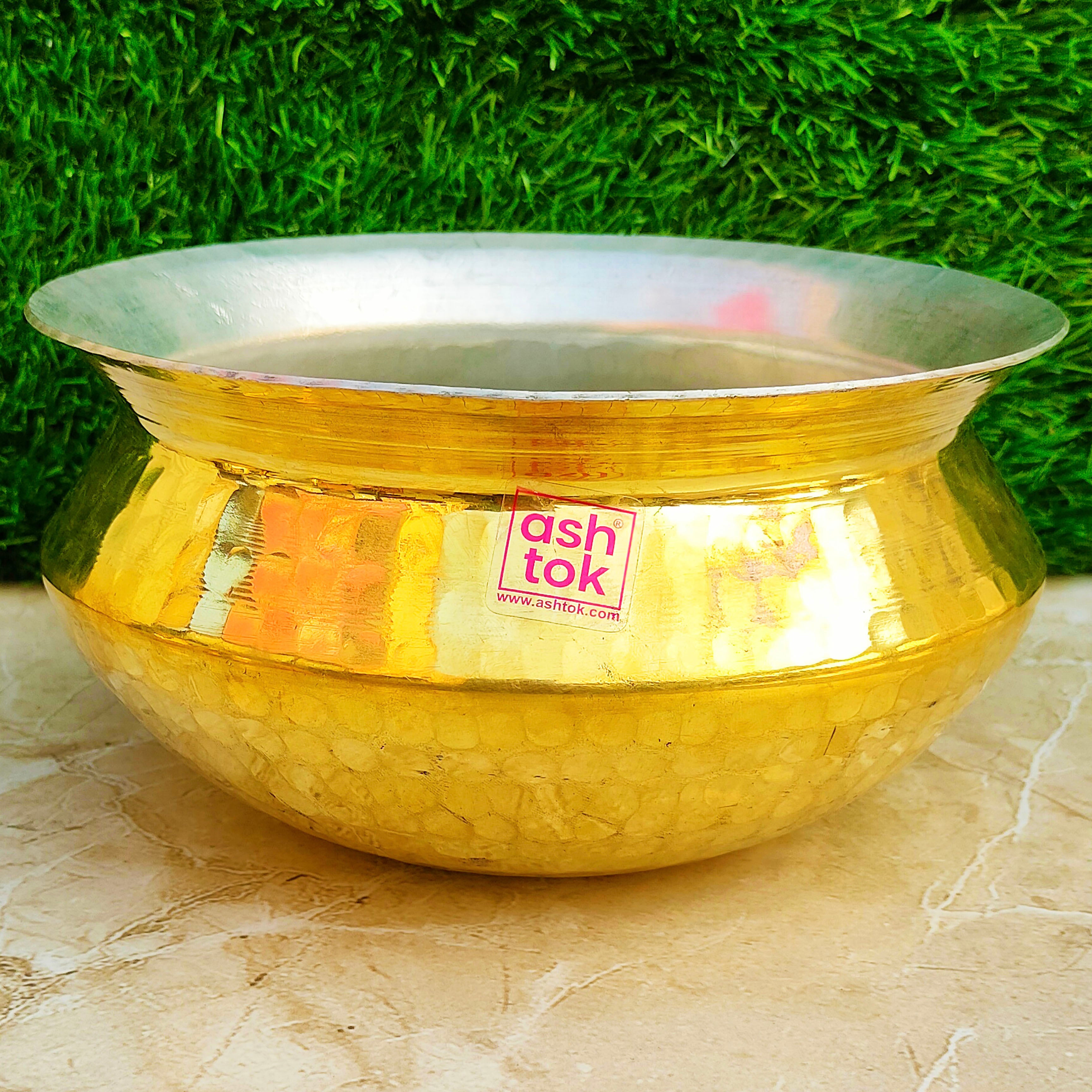 Brass Hammered Design Serving Cooking Kadhai Wok with Tin Lining