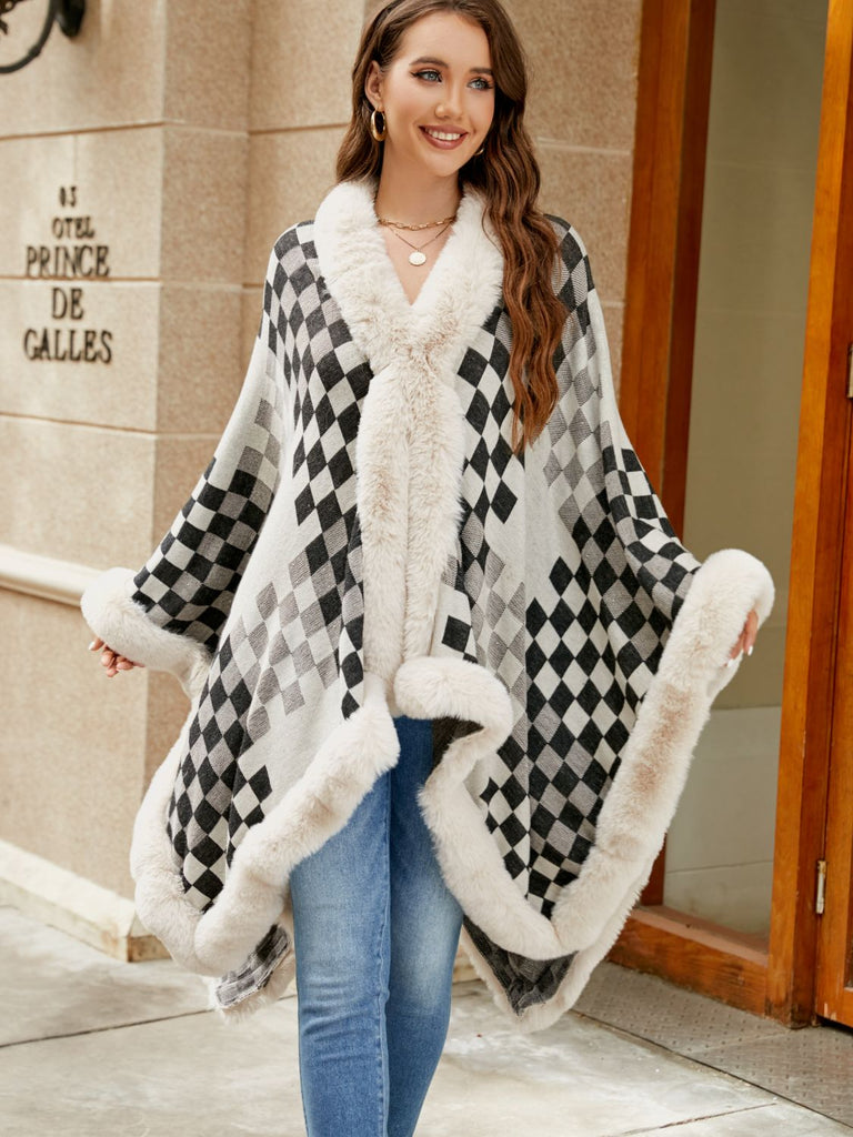 Faux Fur Trim Knitted Poncho – The Alley Online