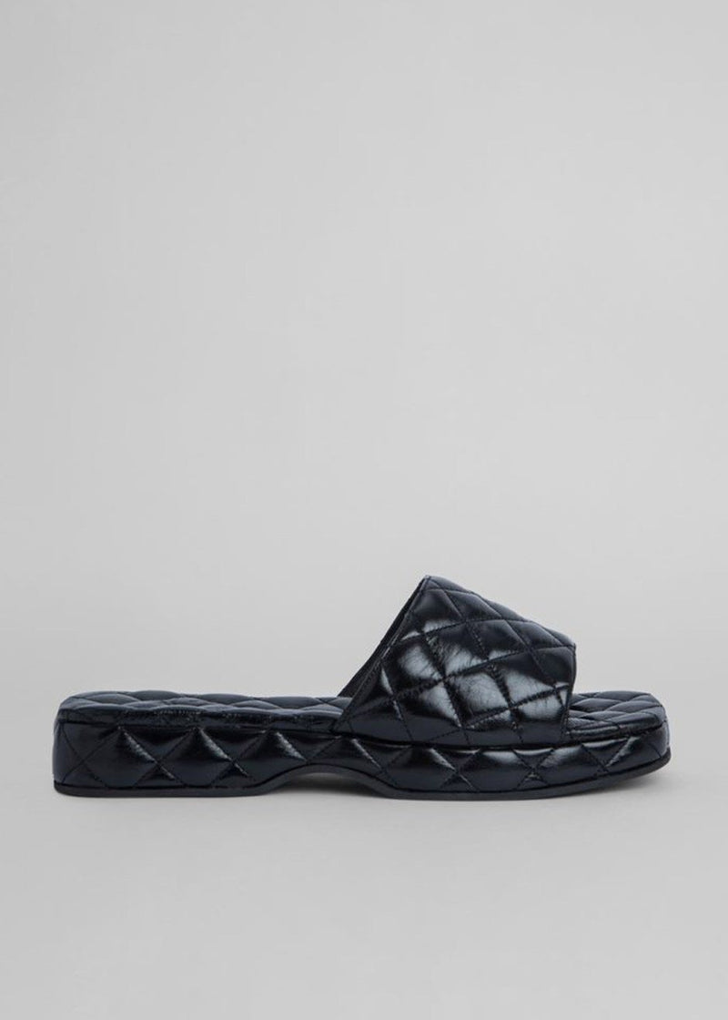 Lilo Quilted Sandals by BY FAR in Black – Frankie Shop Europe