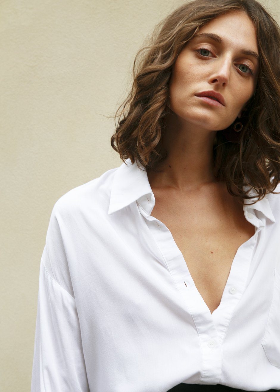 Hanna Silky Oversized Blouse - White – Frankie Shop Europe
