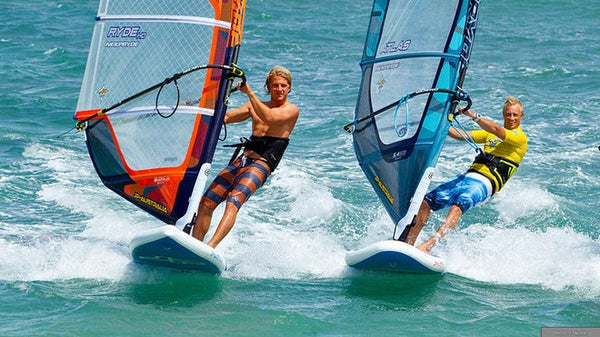 The Pros and Cons of Windsurfing on Inflatable SUP Boards