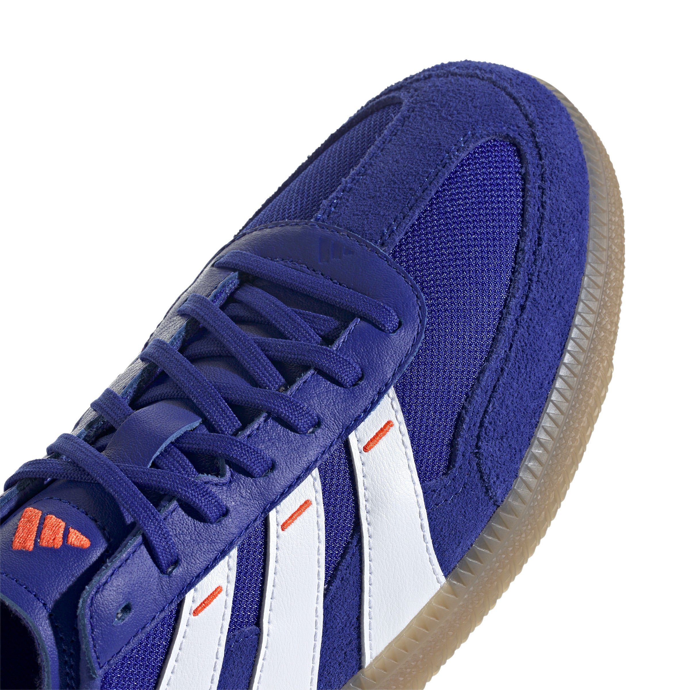 IF6309 8 FOOTWEAR Photography Detail View 2 white