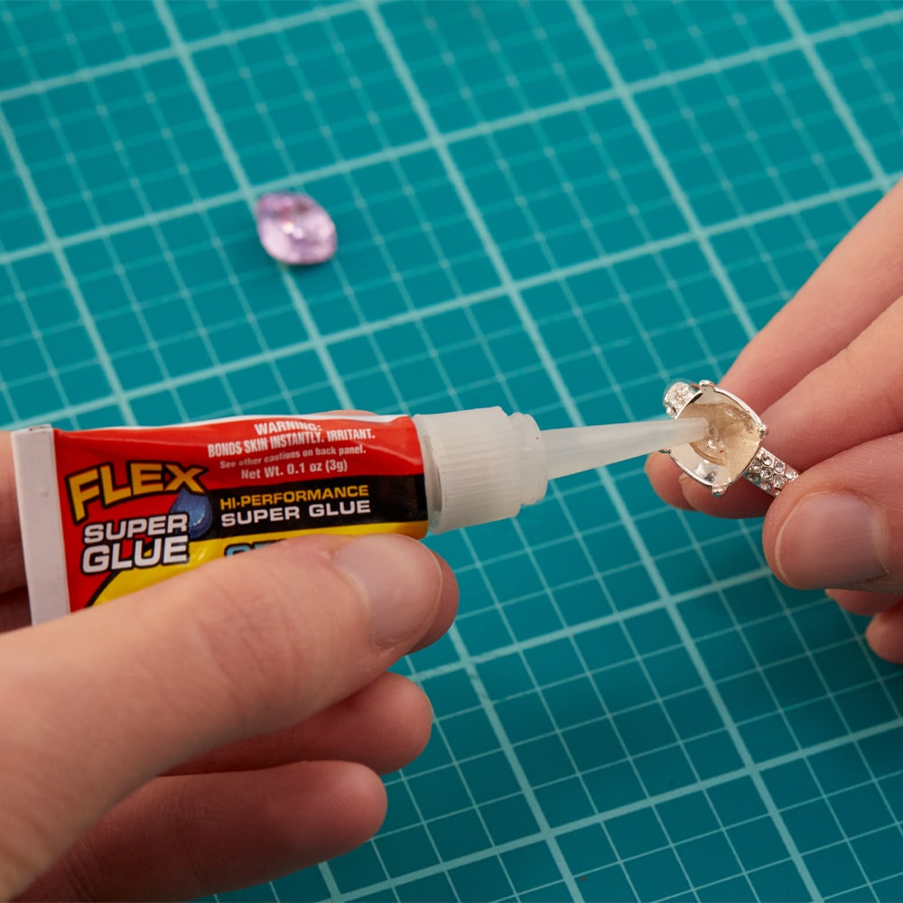Can to Use Super Glue Instead of Nail Glue? - nailinspro.com