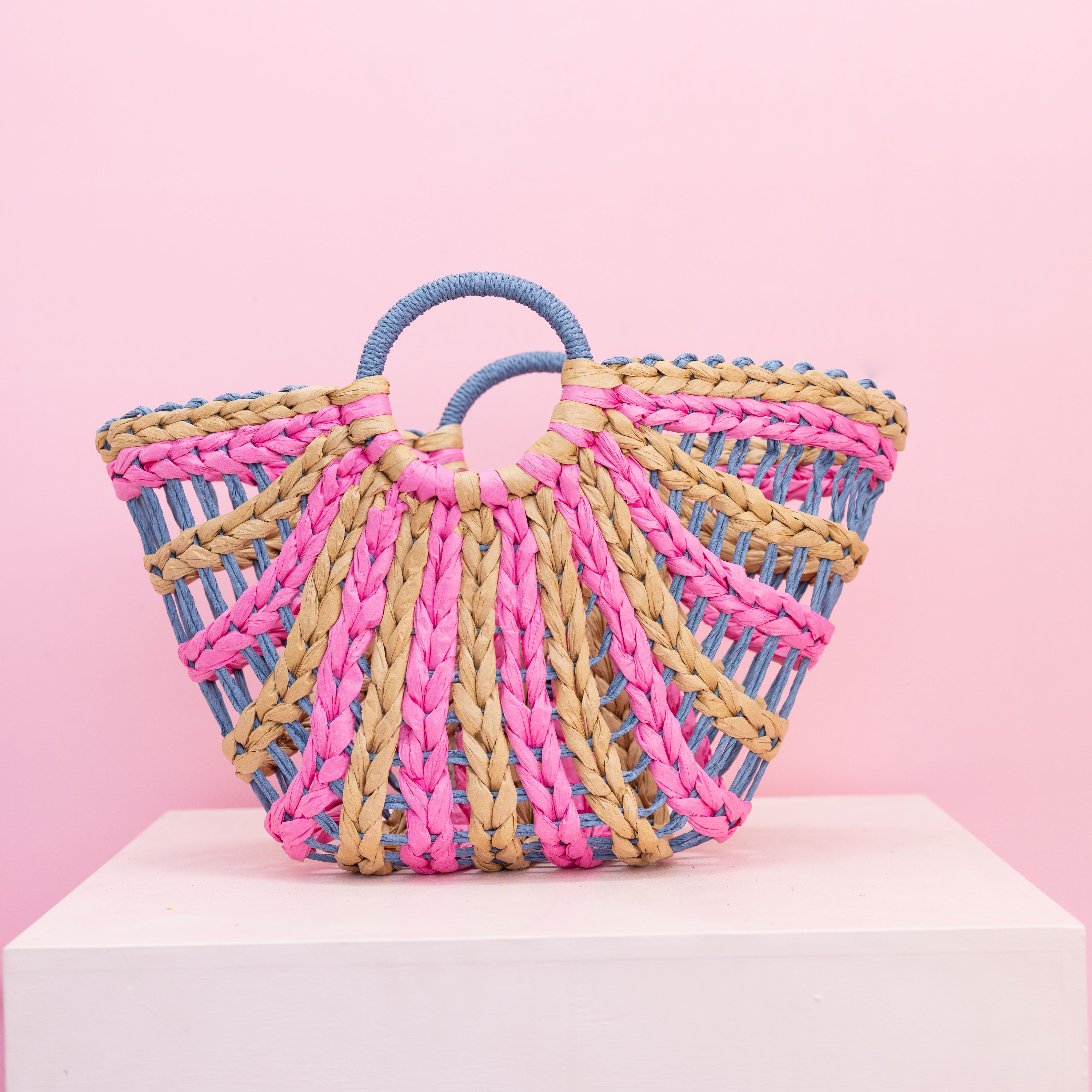 Crochet Basket Bag in Pink