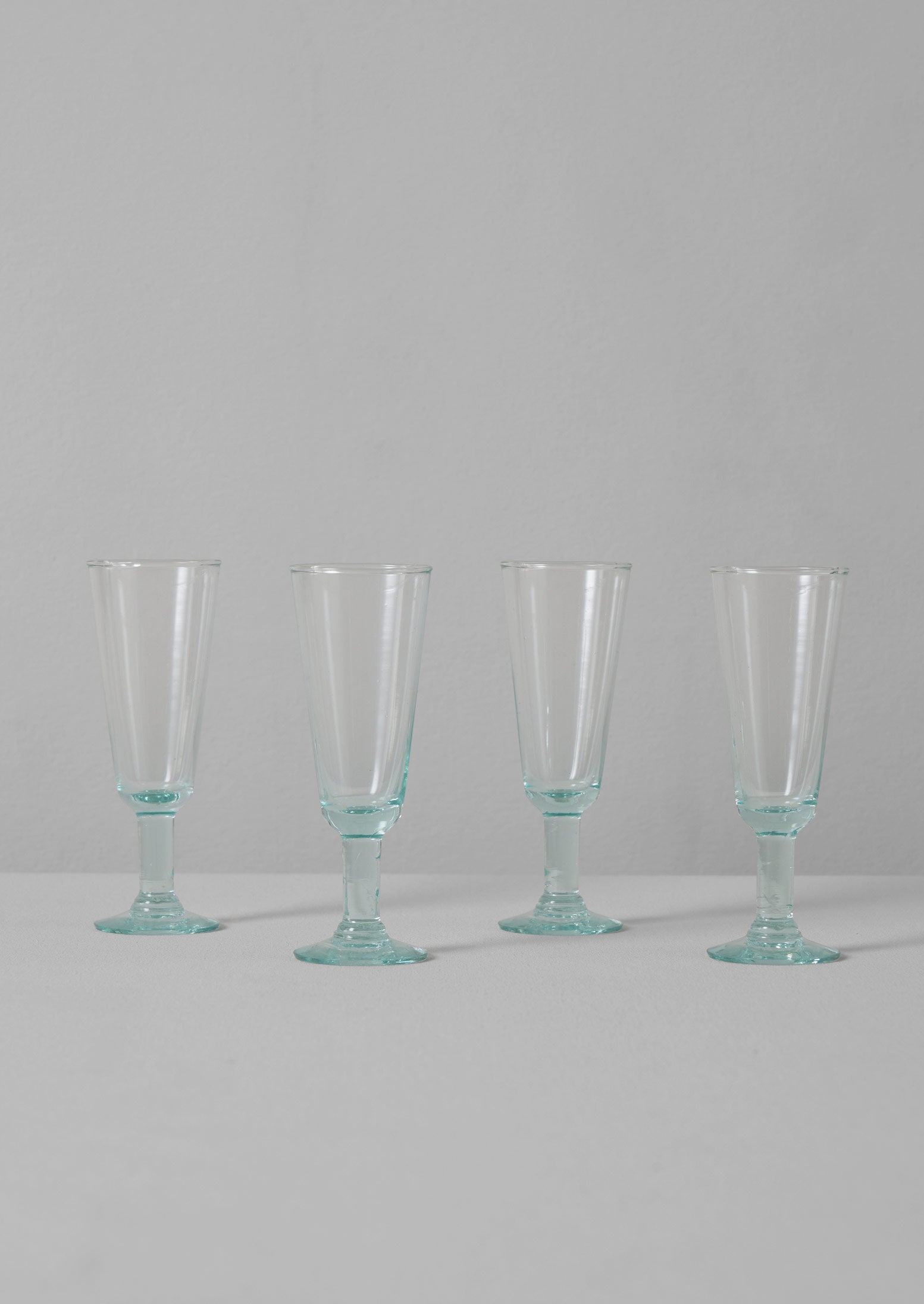 Recycled Bolivian Champagne Glasses Set | Clear