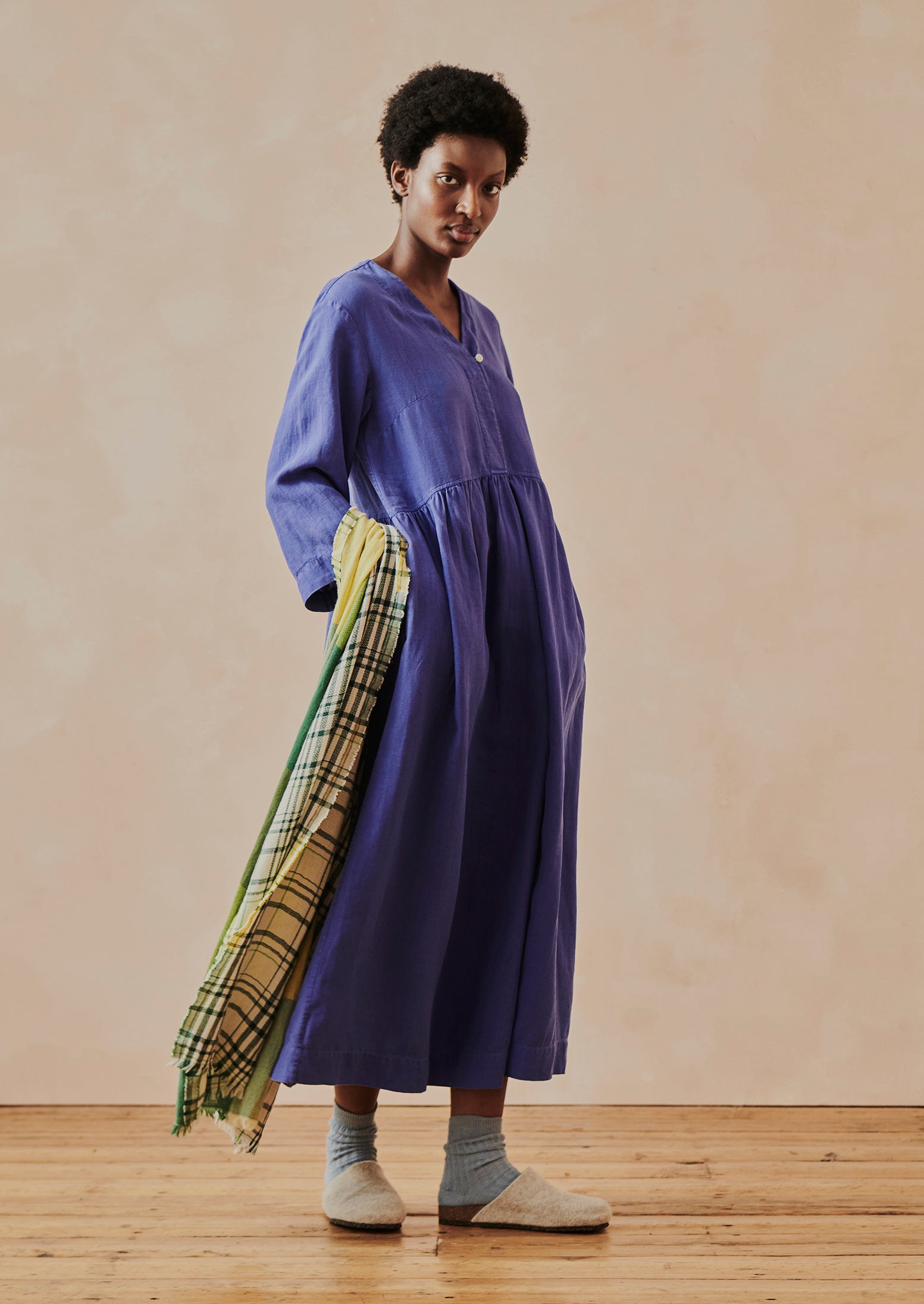 V-Neck Garment Dyed Linen Dress | Bilberry