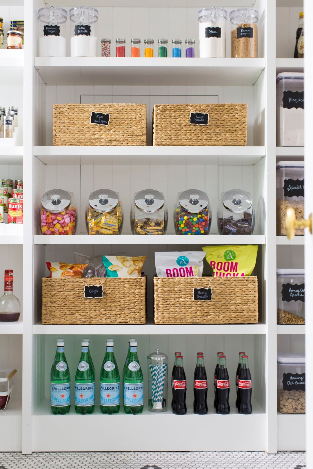 5 Brilliant Tips for Organizing All of Your Snacks, According to a Pro