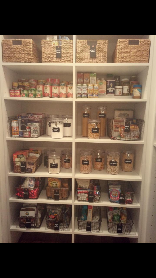 Lauren Warner, Minnesota, Twin Cities, St. Paul, Minneapolis, home organizer, professional organizer, home organization, NEAT Method, NEAT, kitchen organization, organized pantry, kids lunches, clear canisters, organized food, pantry DIY, kitchen DIY, home design, home style, home decor