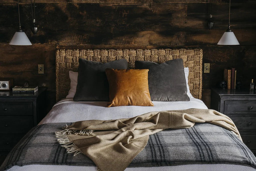 HYGGE CAVE | HERRINGBONE BLANKET