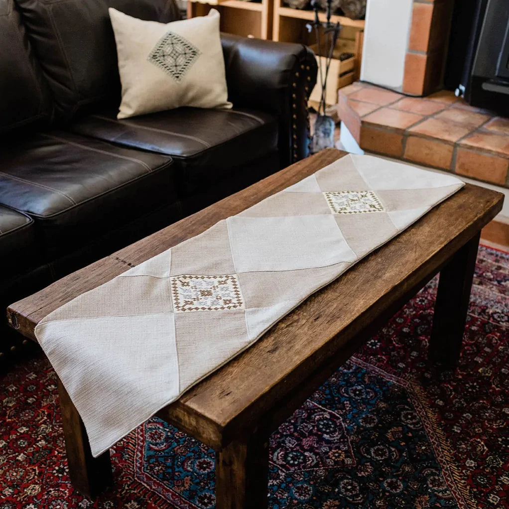 HYGGE CAVE | TABLE RUNNERS