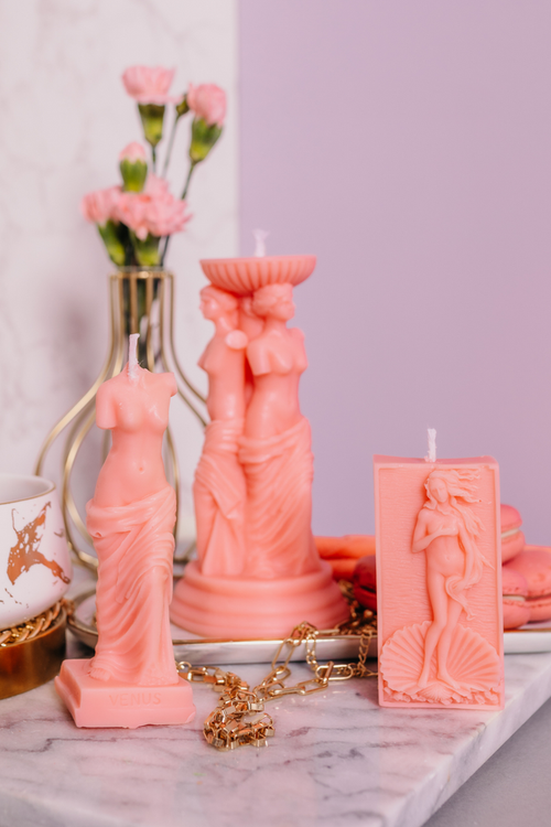 It’s a Goddess Party candle set  / Venus Candles (set of free candles)