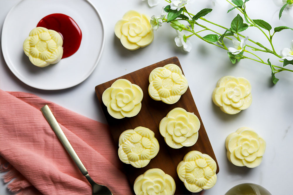 Image of Passionfruit Mango Coconut Mooncakes