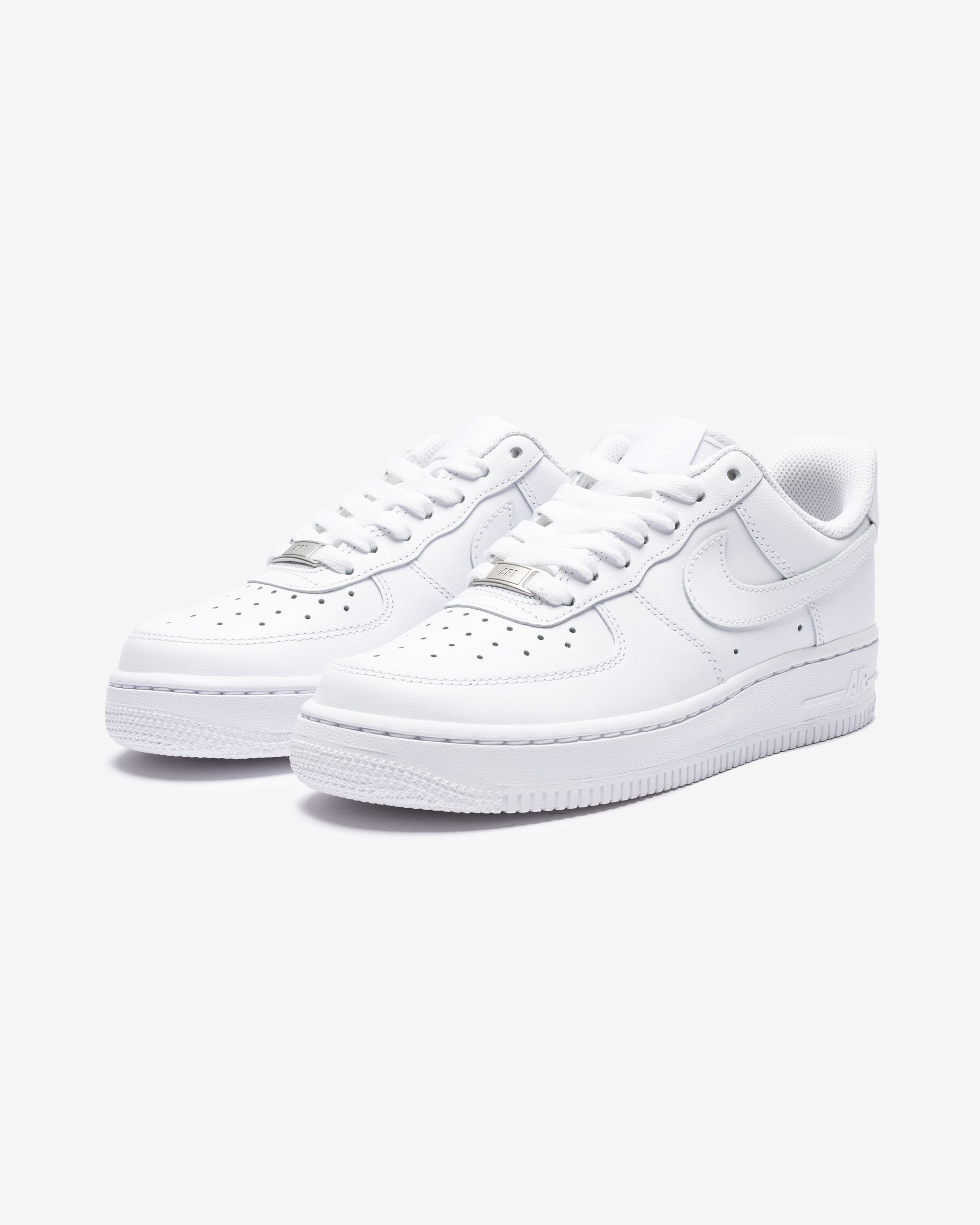 NIKE WOMEN'S AIR FORCE 1 '07 - WHITE – Undefeated
