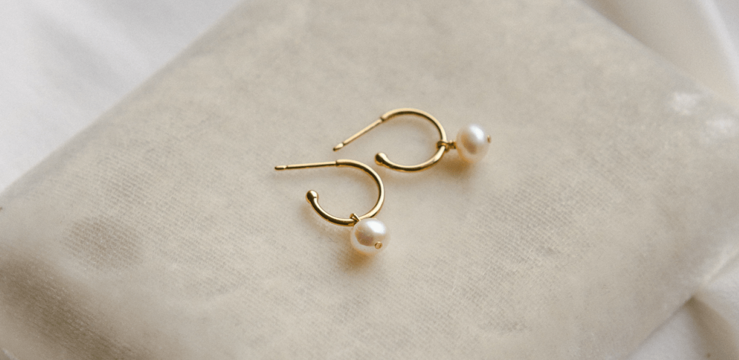 Sia Pearl Earrings