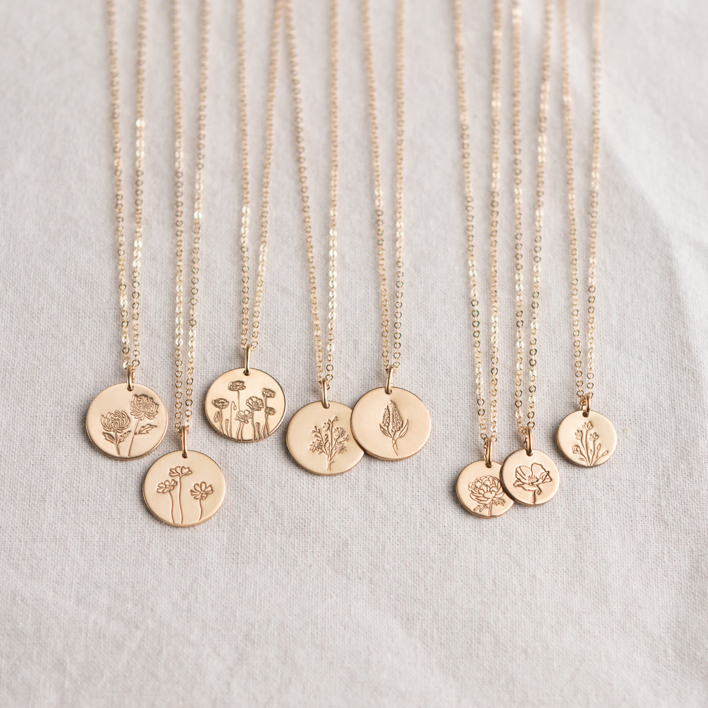Treat Republic Personalised Birth Flower Heart and Disc Necklace - Gold |  very.co.uk