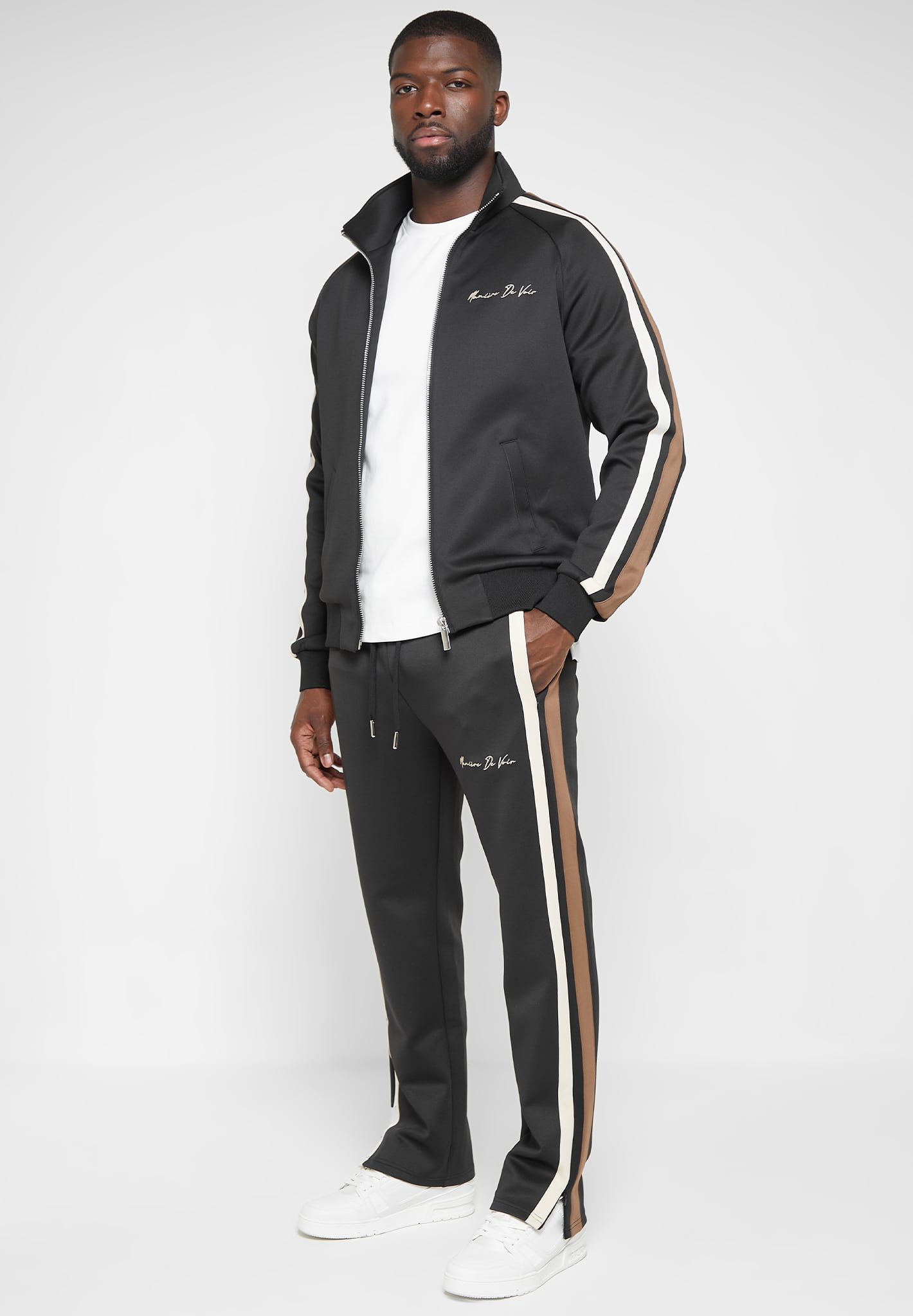 Manière De Voir: Men's Premium Tracksuits Milled