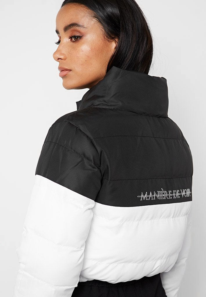 black hooded cropped puffer jacket