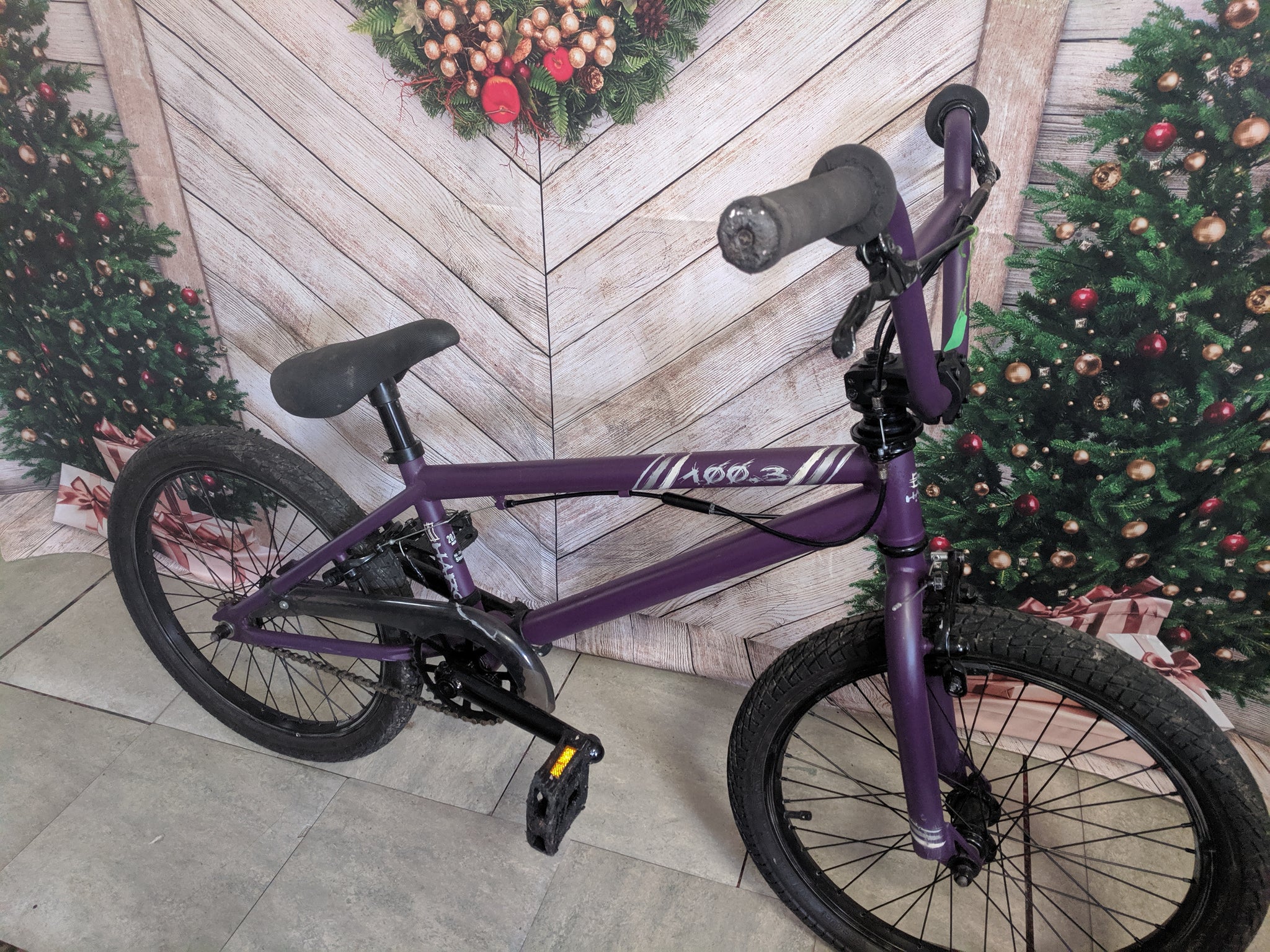 haro 100.3 bmx bike