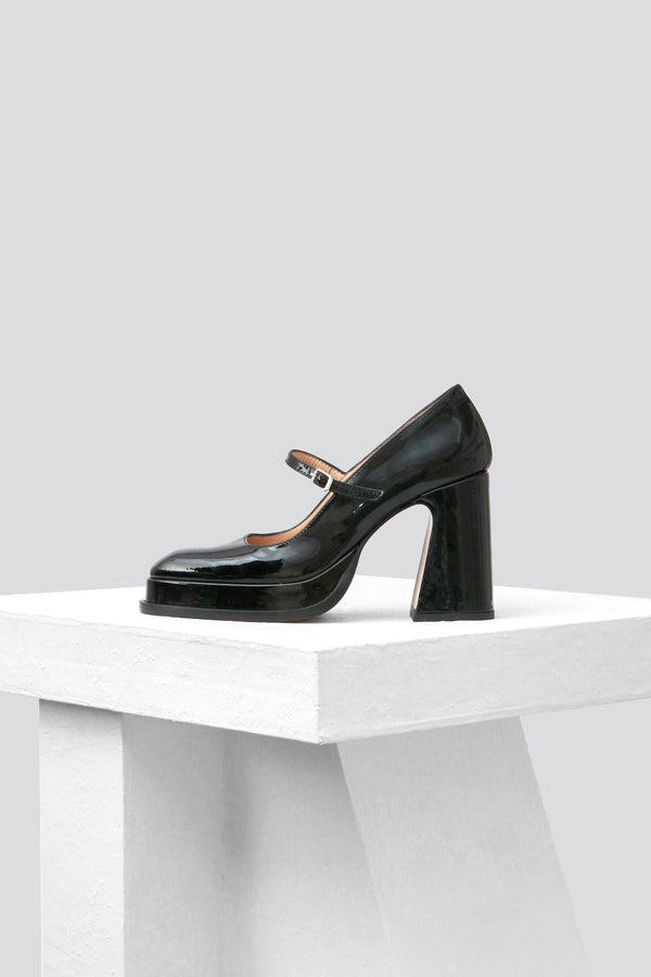 Patent leather Mary Jane pumps in black - Bottega Veneta | Mytheresa