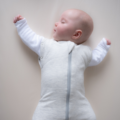 choosing the right sleeping bag - what age can my baby wear a sleeping bag