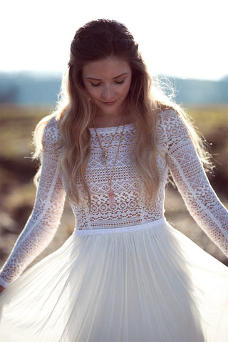 Boda boho con collar de cuarzo rosa