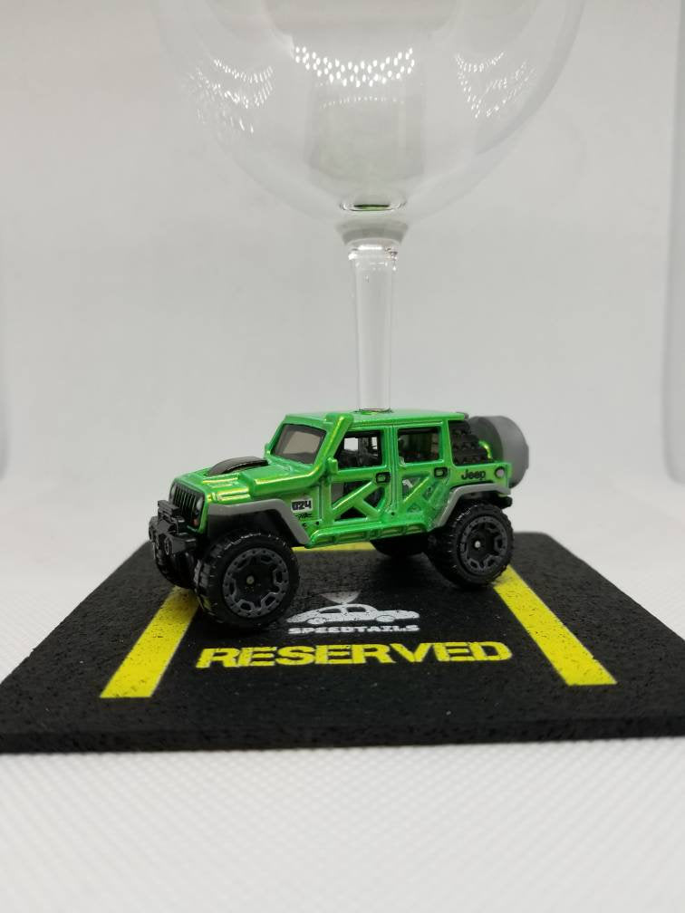 Green Jeep Wrangler Unique Wine Glasses Gift, Jeep Christmas Gift Idea –  SpeedTails