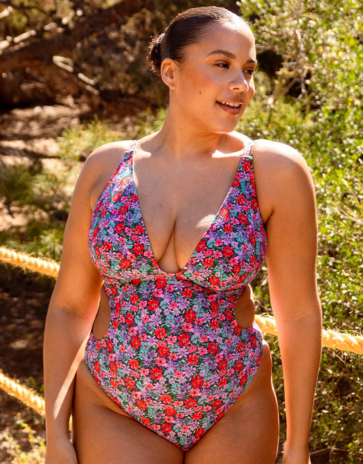 D+ Bras and Swimwear for a Feel-Good Figure – Curvy Kate CA