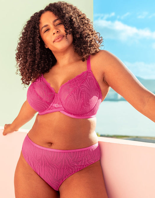 Curvy Kate Lifestyle Plunge Bra Pink Hearts – Curvy Kate CA