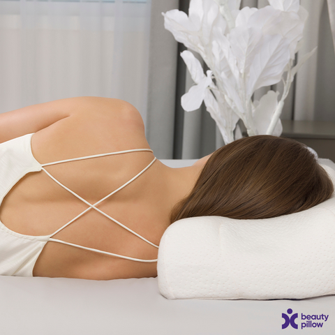 Designed with your spine in mind! Beauty Pillow's  orthopedic support helps to align your spine and cervical vertebrae in sleep. For a more supported sleep: Beauty Pillow
