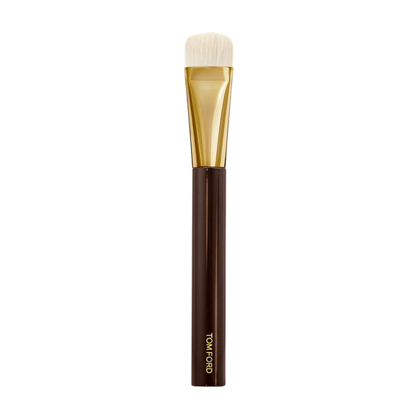 Tom Ford Shade and Illuminate Brush – bluemercury