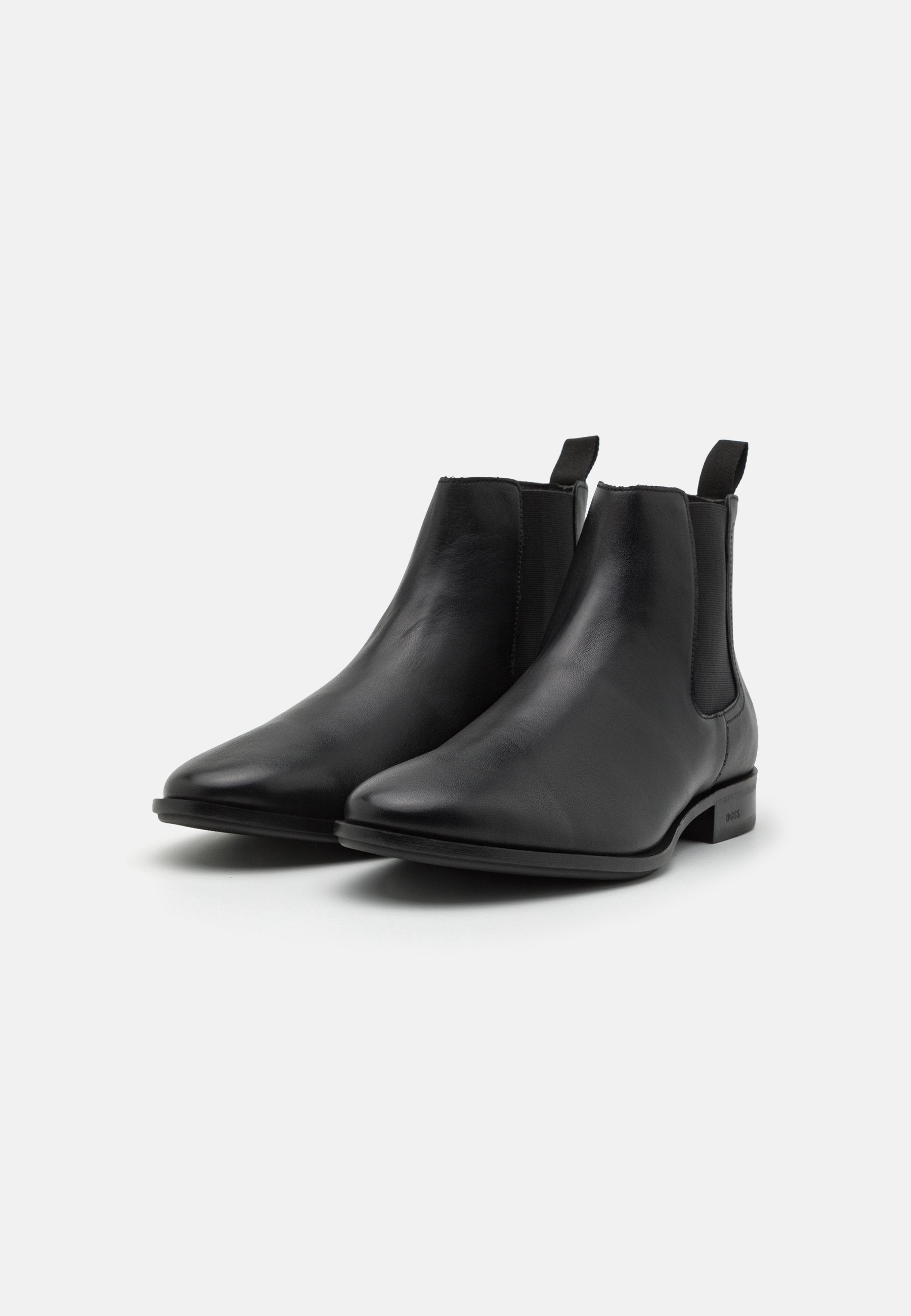 Hugo Boss Colby Chelsea Boot in Black – - Fashion for Men and Women