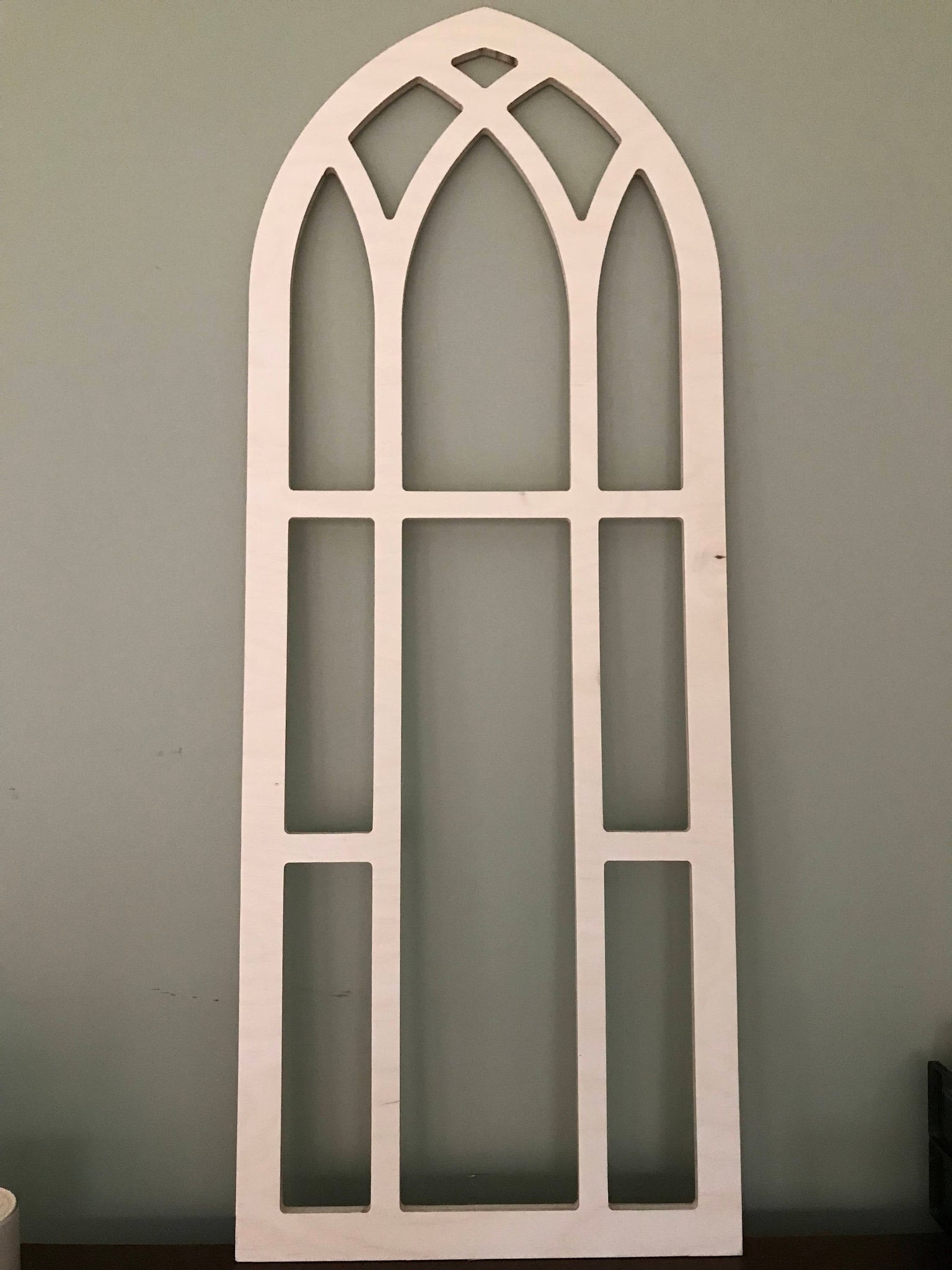 arched window frame white