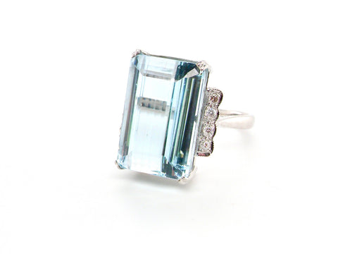 aquamarine and diamond ring