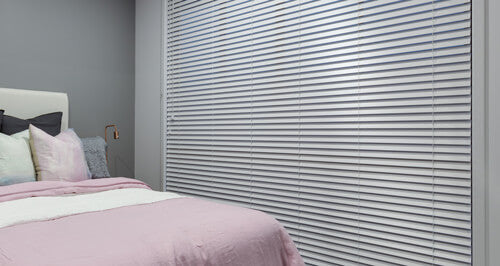 Timber Look Venetian Blind White - Bedroom