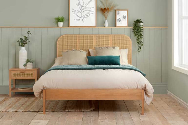 Pine Bed Versus Oak Bed