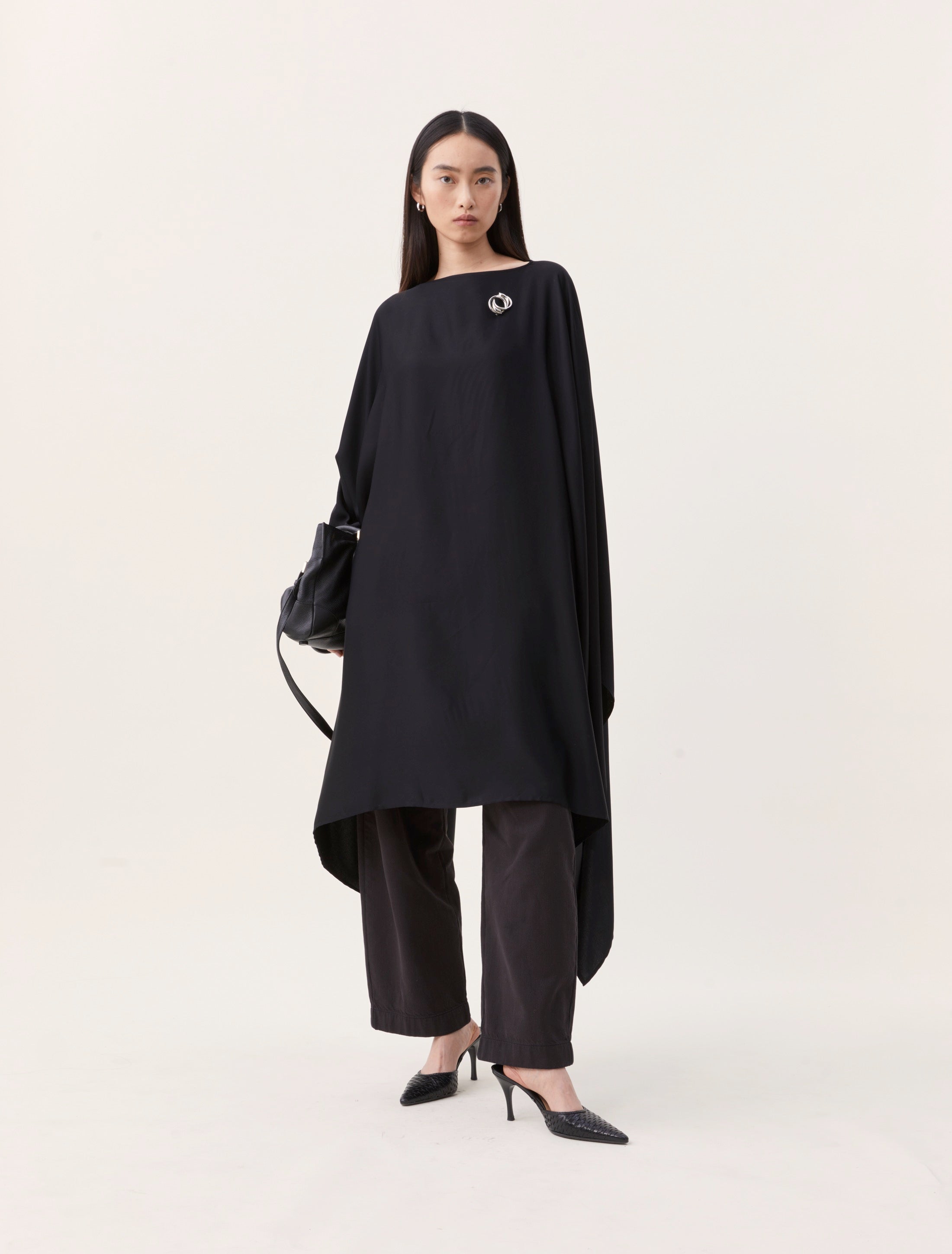 Ninety Percent Phylo Poncho in Obsidian